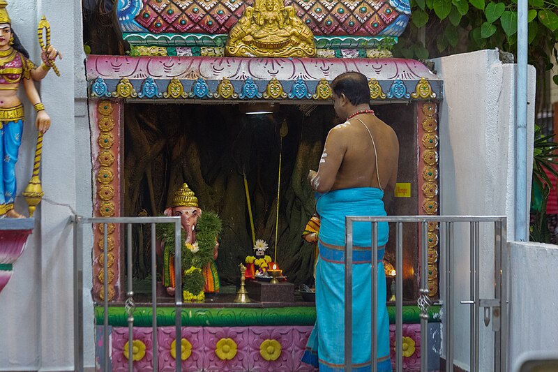 File:Kuala Lumpur. Om Sri Kaliamma Alayam. 2019-12-13 19-01-01.jpg