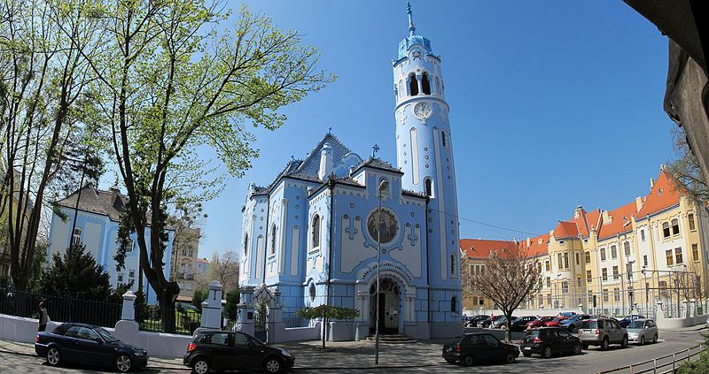 File:La Iglesia Azul - Bratislava - República Eslovaca (6941947402).jpg