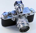Leica IIIf (1950), jedna z posledních typů, s objektivem 50 mm/f1.5 Summarit se závitem M39