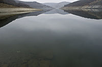 The decreased level of water in Badovc Lake Liqeni i Badovcit 6.jpg