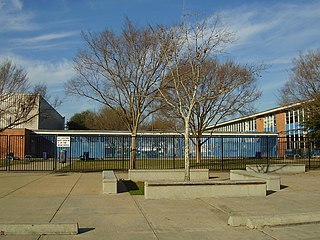 <span class="mw-page-title-main">Las Américas Newcomer School</span> Middle school in Houston, Texas