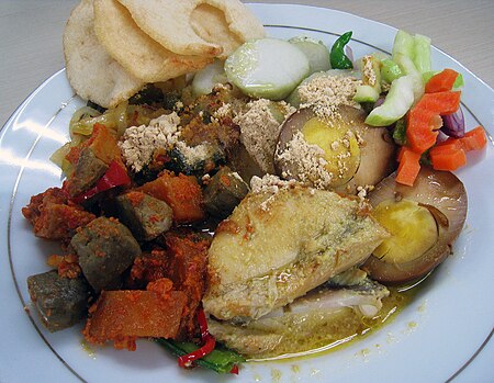 Lontong_cap_go_meh