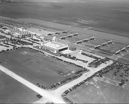Los Angeles Municipal Airport on Army Day, c. 1931