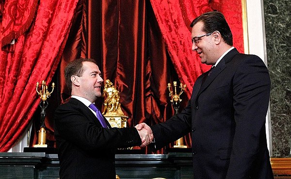 Lupu with Dmitry Medvedev.