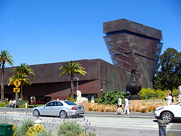 De Young Museum in San Francisco, designed by Herzog & de Meuron. M. H. de Young Memorial Museum.jpg