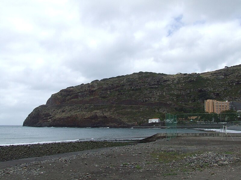 File:Madeira - Machico (2092852977).jpg