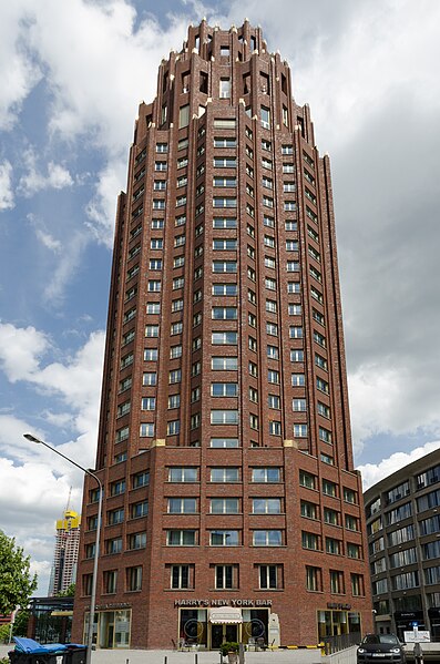 File:Main Plaza - Frankfurt Main - Germany - 07.jpg