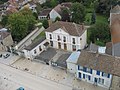 La mairie vue depuis le donjon du château.