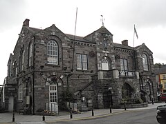Macroom Town Hall was built for £1,000 in 1900 on premises purchased from Lady Ardilaun (born at the castle in 1850)[56] two years before. The first phase of work on the building was completed in 1904.[57]