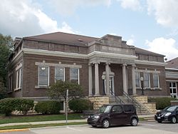 Maquoketa Public Library.JPG