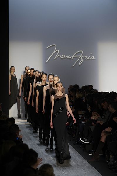 File:Max Azria Fall-Winter 2010 168.jpg