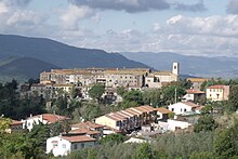 Der Ortsteil Canneto mit dem Campanile der Kirche San Lorenzo (rechts)