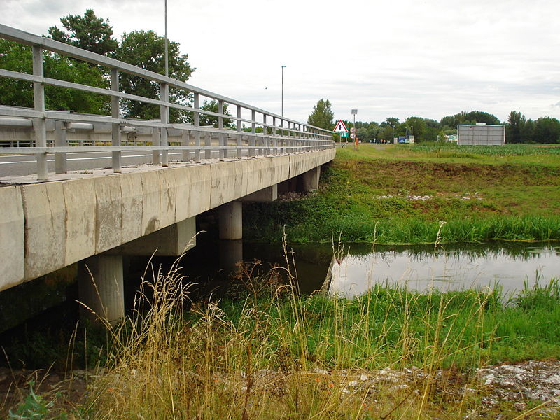 File:Most na Trnavi kod Goričana (Croatia).jpg