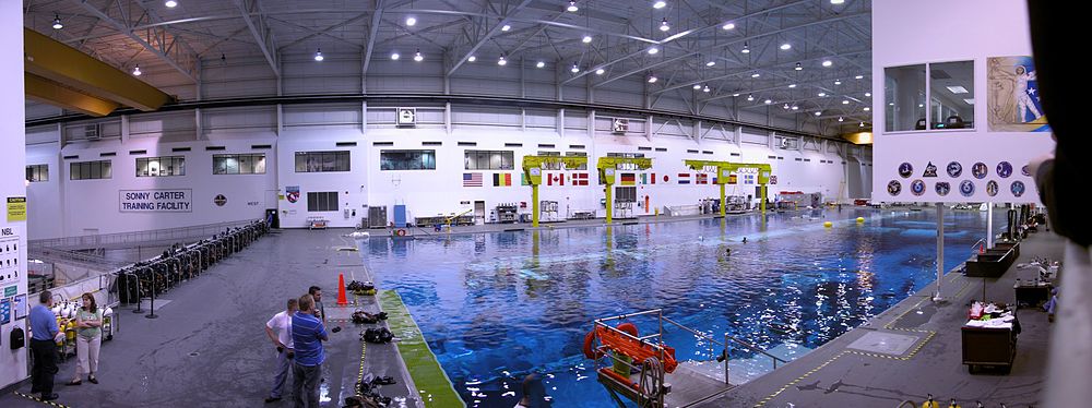 Neutral Buoyancy Laboratory - Wikipedia