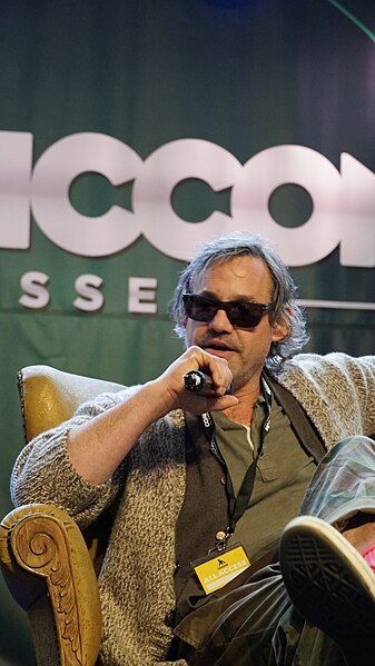 File:Nicholas Brendon at Brussels Comic Con 2019 10-40-19 ILCE-6500 DSC06160 (33421403338).jpg