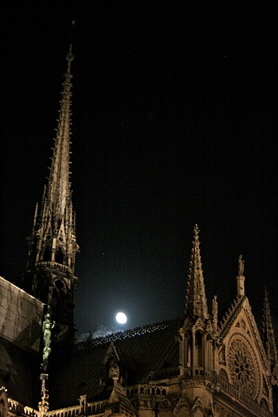 File:Notre-Dame, Paris, 2009-2.jpg