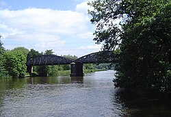 NunehamRlyBridge01.JPG