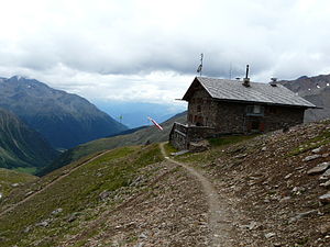 Oberetteshütte from the northeast