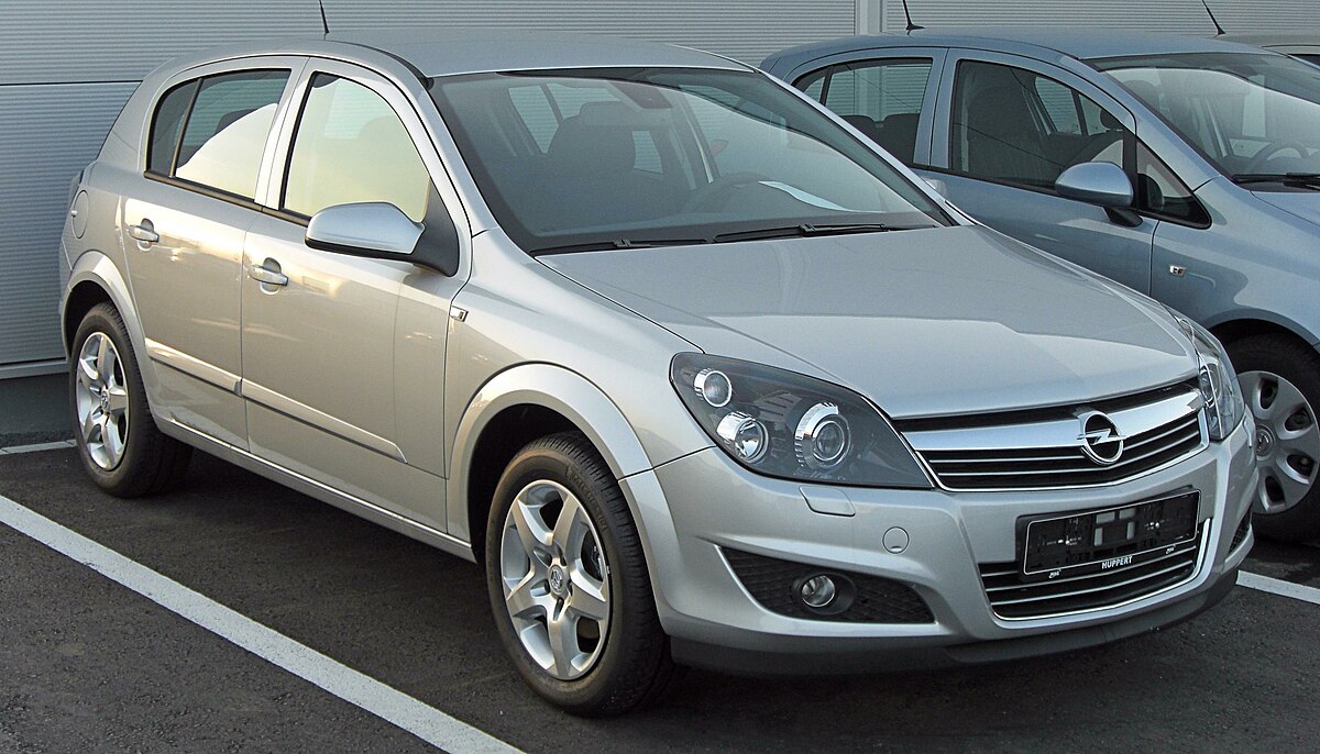 File:Opel Astra J Modellpflege Front.jpg - Wikipedia
