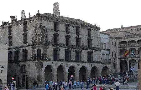 Tập_tin:Palacio_de_la_Conquista.jpg