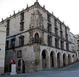 Palacio de la Conquista Trujillo.jpg