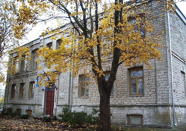 Town government building.