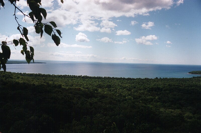 File:Pancake Bay, from the Lookout.jpg