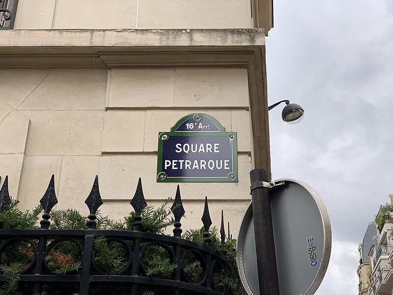File:Plaque Square Pétrarque - Paris XVI (FR75) - 2021-08-18 - 2.jpg