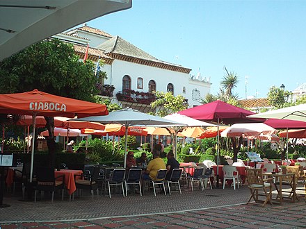 Plaza de los Naranjos and the city hall (Ayuntamiento)