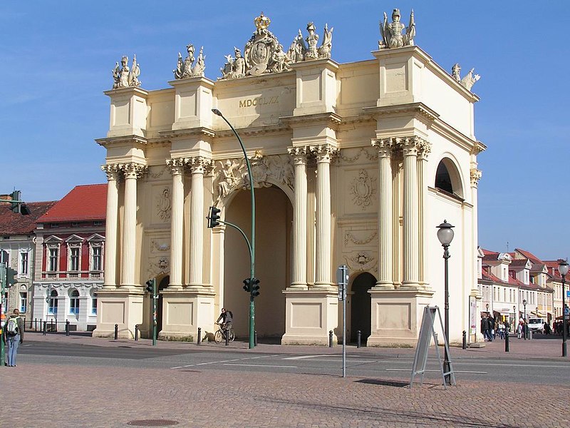 File:Potsdam brandenburger tor.jpg