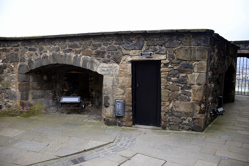 File:Prisoners Latrines, Edinburgh Castle, Scotland, UK.jpg