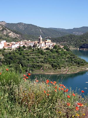 Puebla de Arenosa above Montanejos.jpg