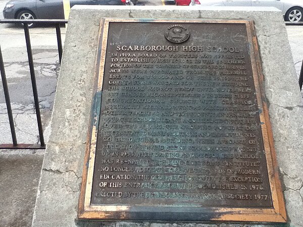 The inscription of the plaque written by the Scarborough Historical Society dated 1977.