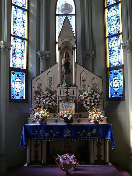 File:Saint-Ignatius cathedral of Shanghai 8.jpg