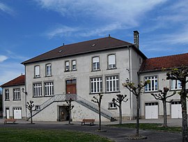 The town hall in Senaide