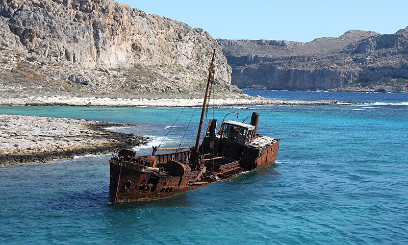 File:Ship wreck Dimitrios P, Gravoussa Crete 2008-10-06 I4313.jpg