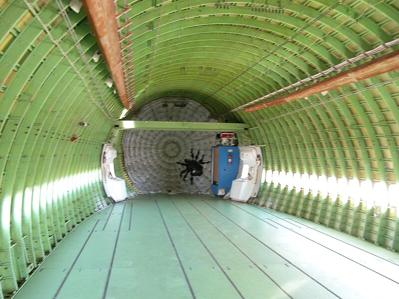 File:Shuttle Carrier Aircraft interior bulkhead.jpg