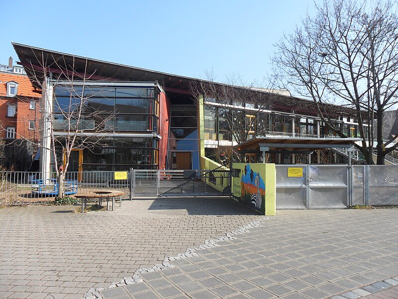 File:Städtischer Kindergarten Olgastraße 15.JPG