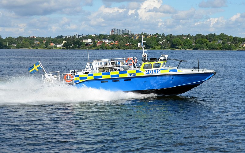 File:Stridsbåt 90 Polis.jpg