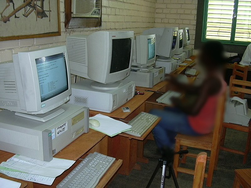 File:Student using desktop computer at CIJEF in 2004.jpg