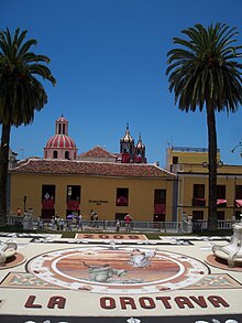 Tapiz de la Plaza del Ayuntamiento de La Orotava.