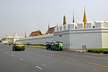 ป้อมรอบกำแพงพระบรมมหาราชวัง