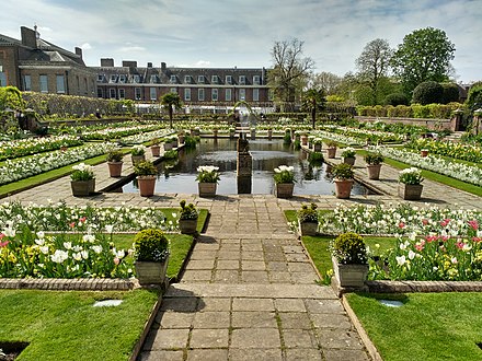 White Garden at Kensington Palace, a Dutch garden planted as a Color garden
