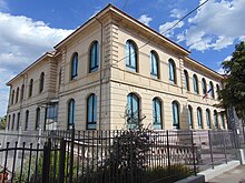 L'edificio scolastico del paese, la scuola Francesco Filomusi Guelfi