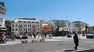 Sett fra Jernbanealleen. Foto: Helge Høifødt