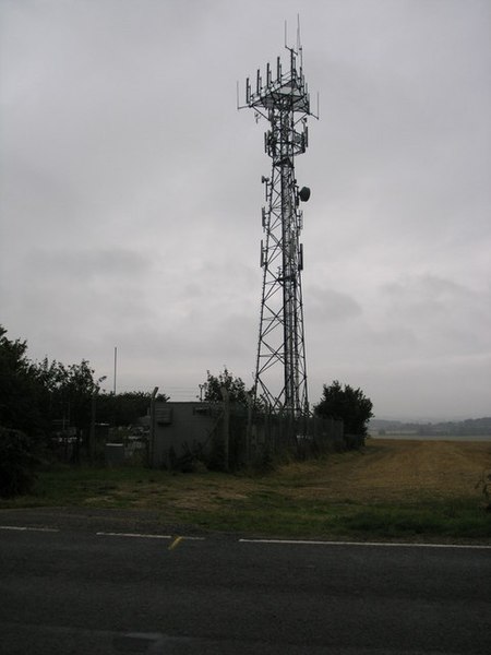 File:Tower on the Wolds - geograph.org.uk - 231869.jpg