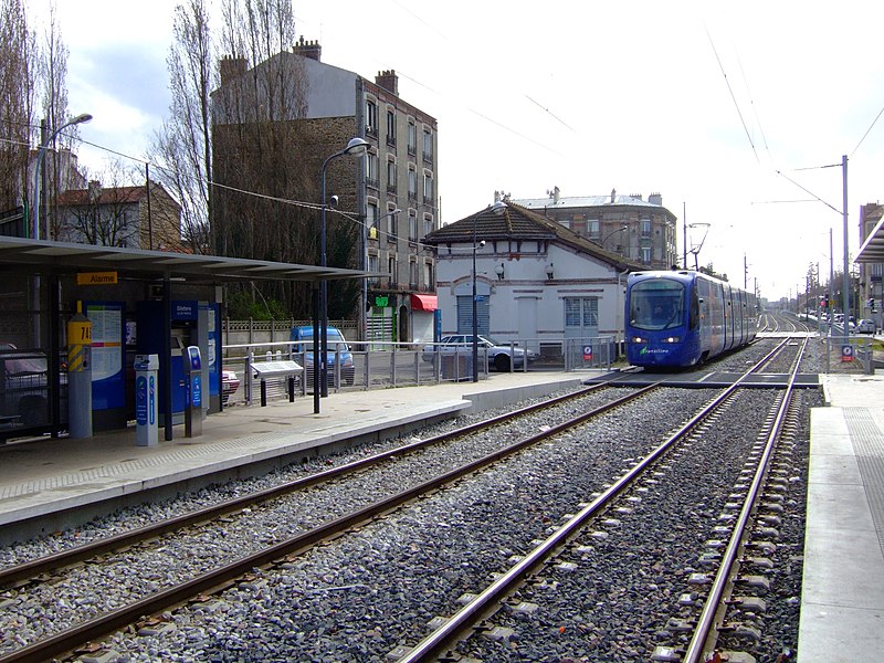 File:Tram station, Les Pavillons sous Bois fr 01.jpg