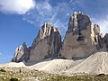 Tre Cime di Lavaredo Late Afternoon View.jpg2 048 × 1 536; 1,2 MB