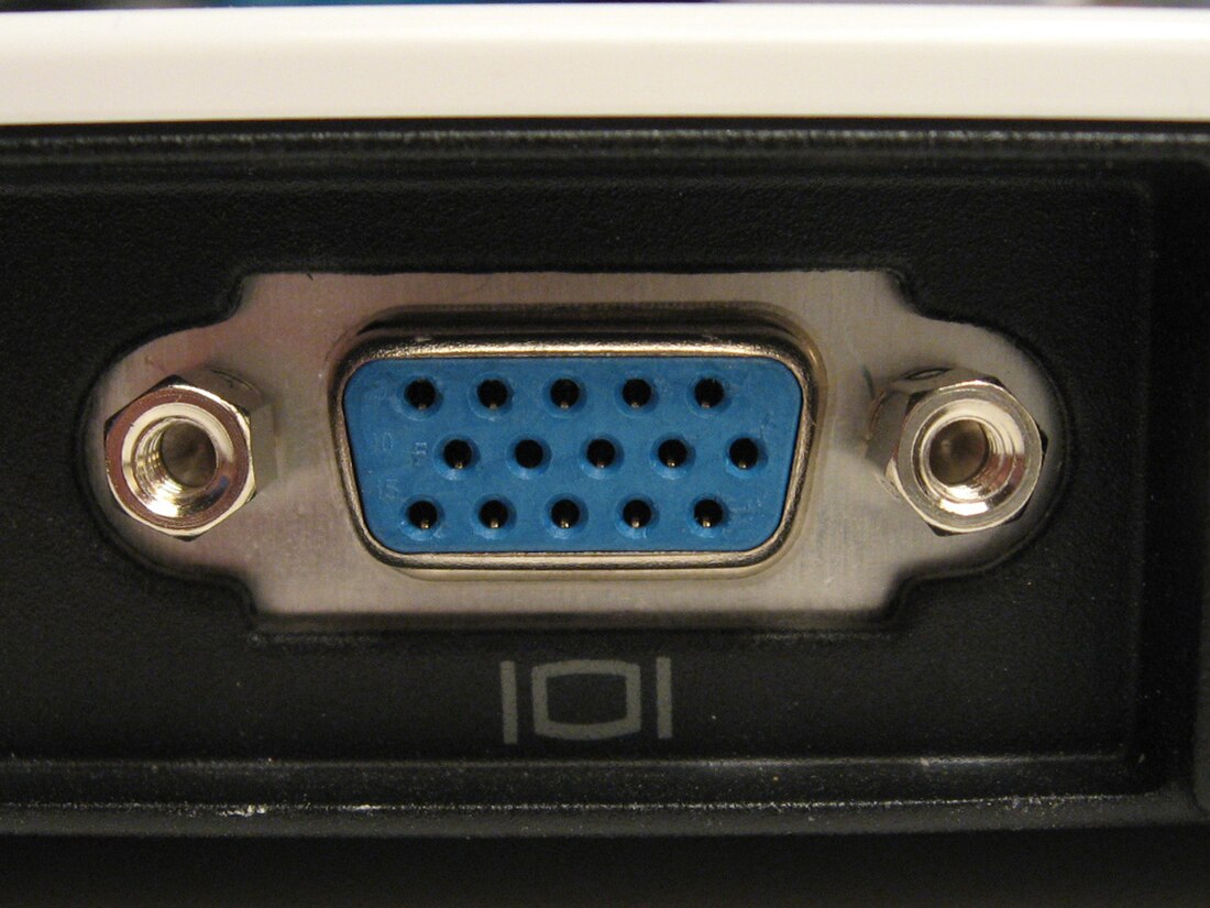 File:VGA port.jpg