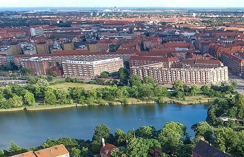 File:Vermlandsgade from Vor Frelsers Kirke.jpg